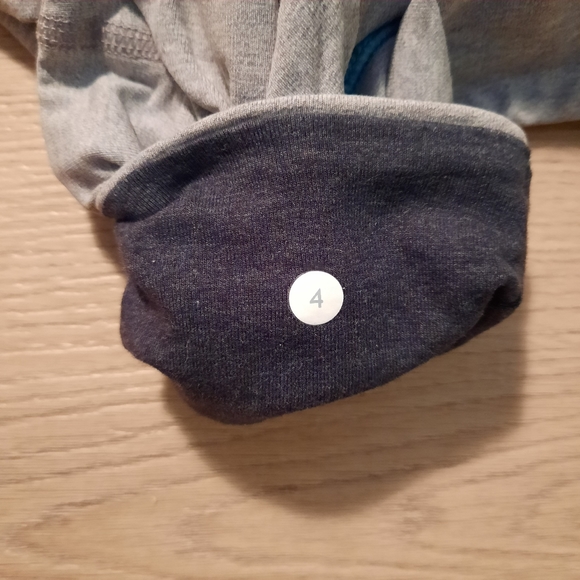 Lululemon organic cotton Wunder Under Crop - Picture 3 of 3